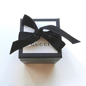 GUCCI Pink Silk dimmy scarf